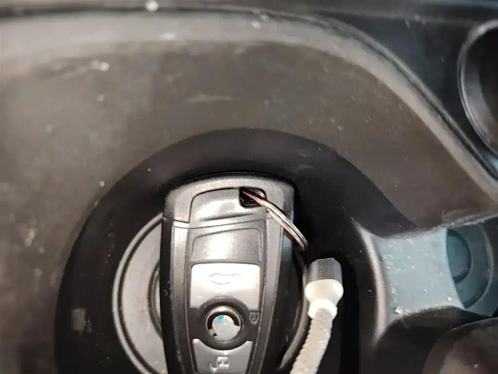BMW 1 Series (Imported) 2016 118i Leading Edition — миниатюра 9