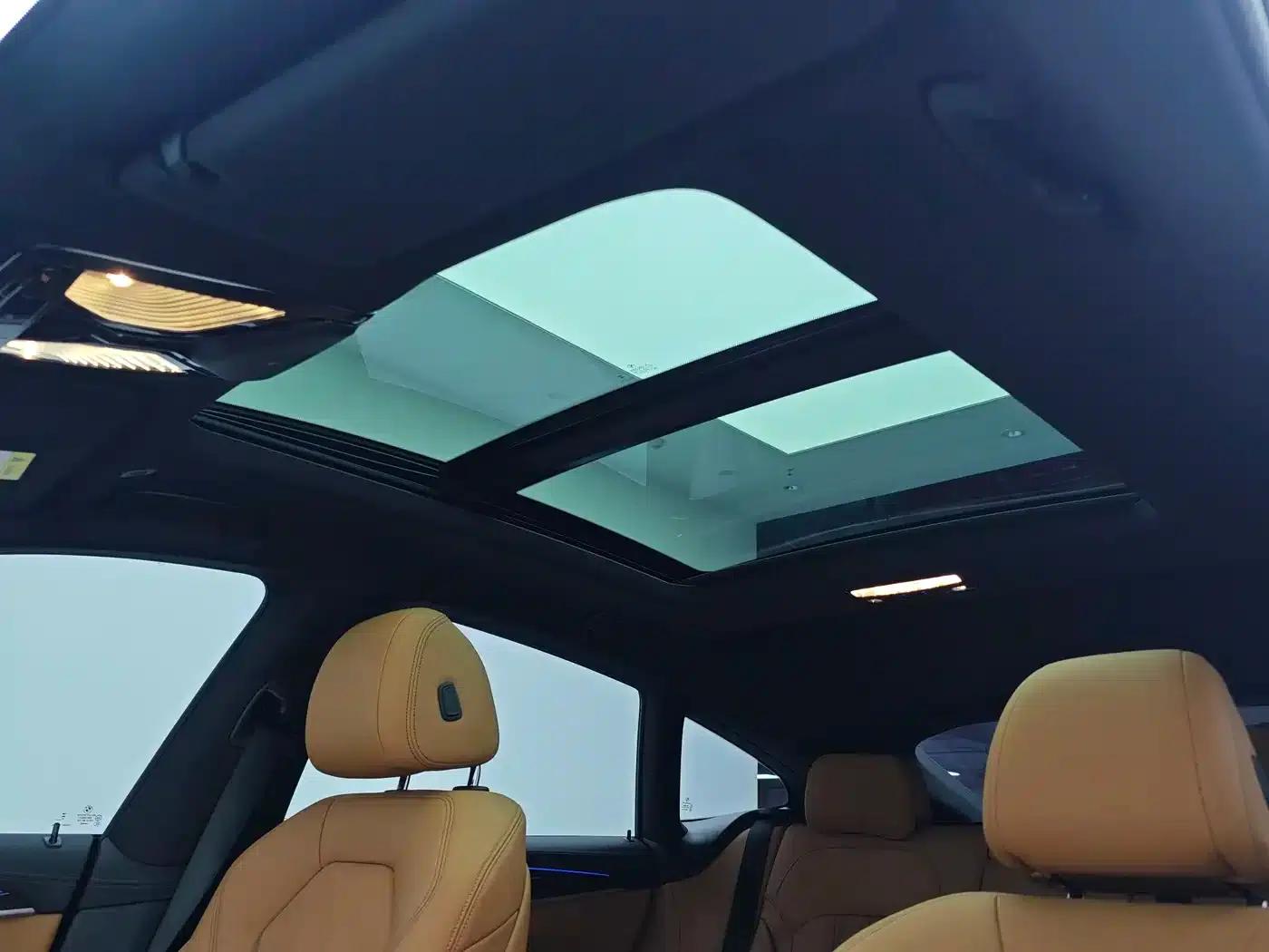 2022 BMW 6 Series GT 630i M Sport Package — миниатюра 3