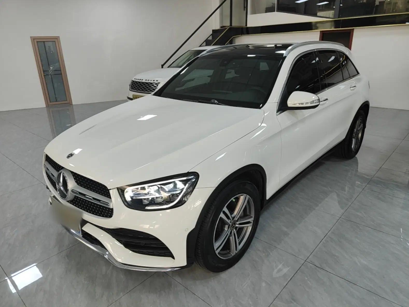 Mercedes-Benz GLC 2020 GLC 260 L 4MATIC Luxury Model — миниатюра 1