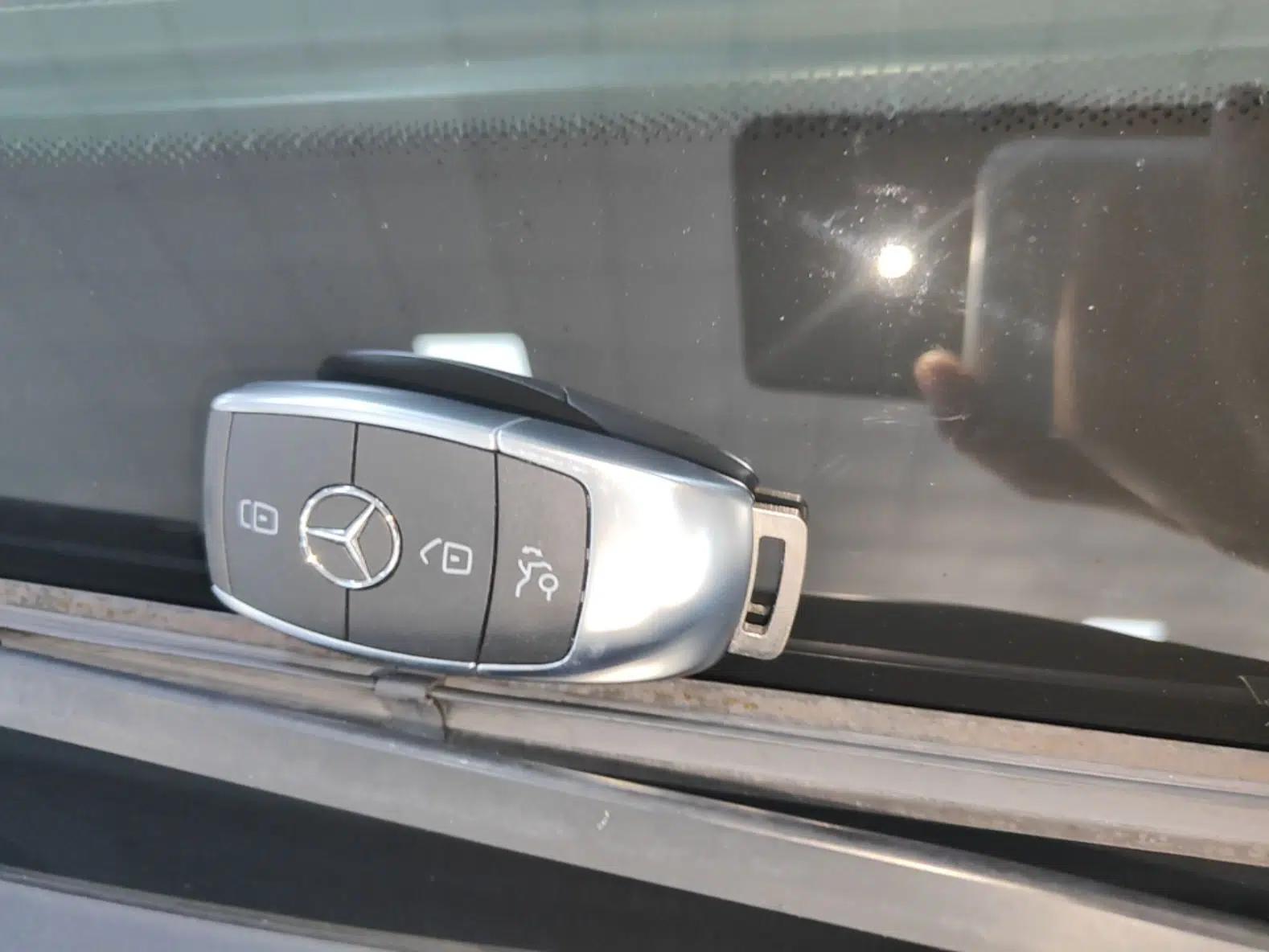 Mercedes-Benz GLC 2020 GLC 260 L 4MATIC Luxury Model — миниатюра 12