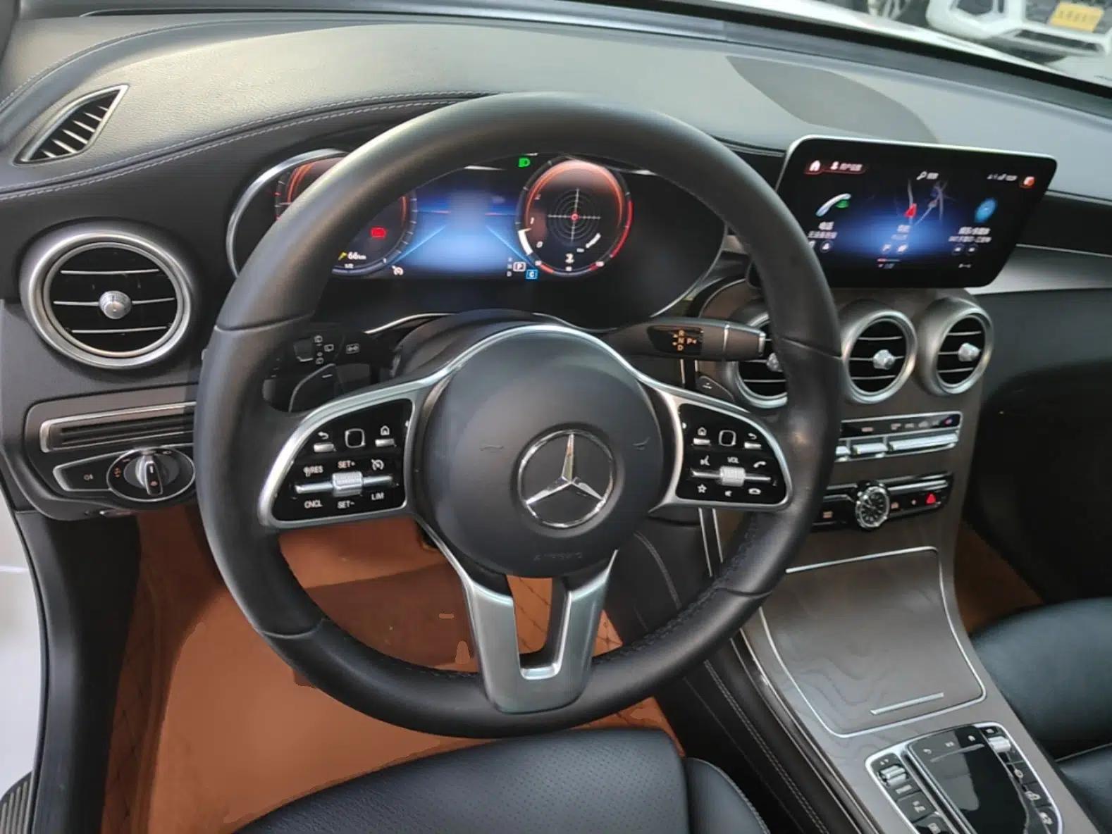 Mercedes-Benz GLC 2020 GLC 260 L 4MATIC Luxury Model — миниатюра 14