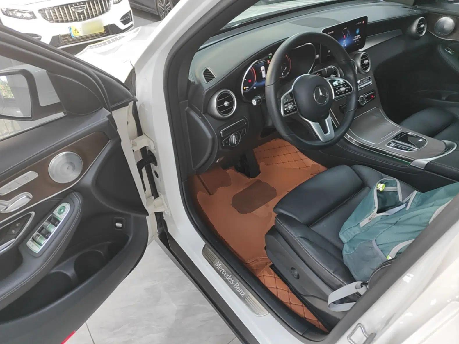 Mercedes-Benz GLC 2020 GLC 260 L 4MATIC Luxury Model — миниатюра 19
