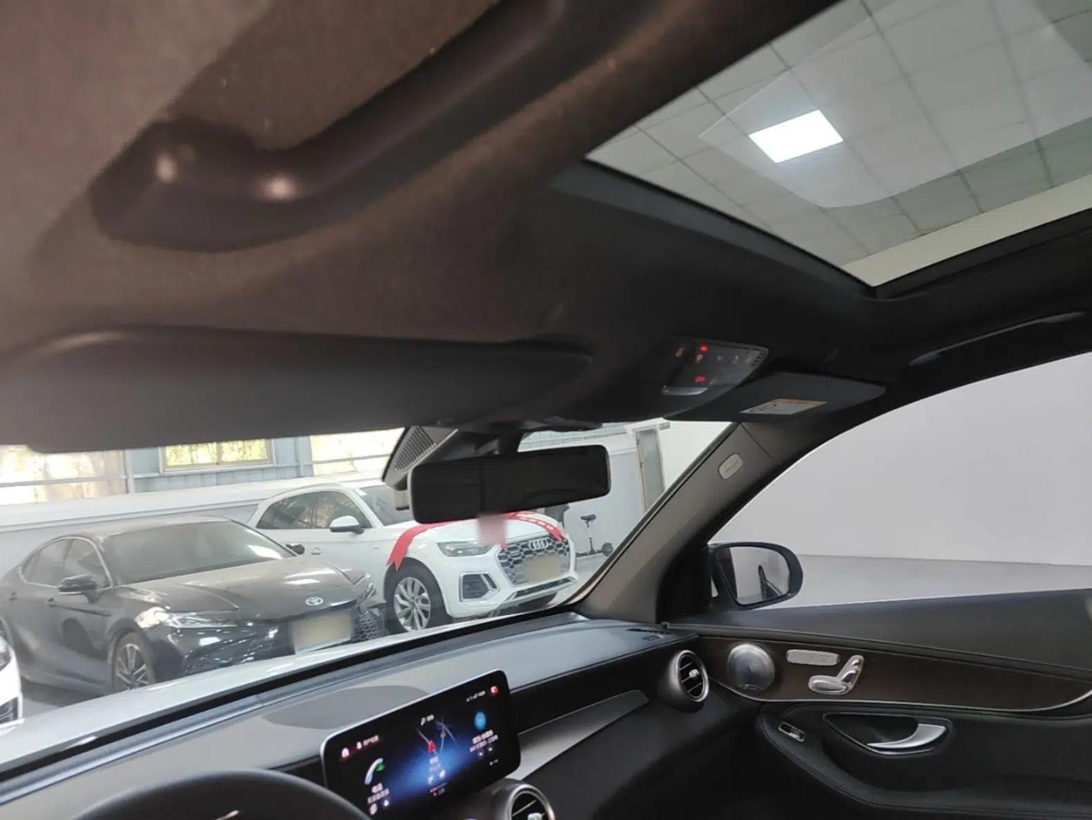 Mercedes-Benz GLC 2020 GLC 260 L 4MATIC Luxury Model — миниатюра 21