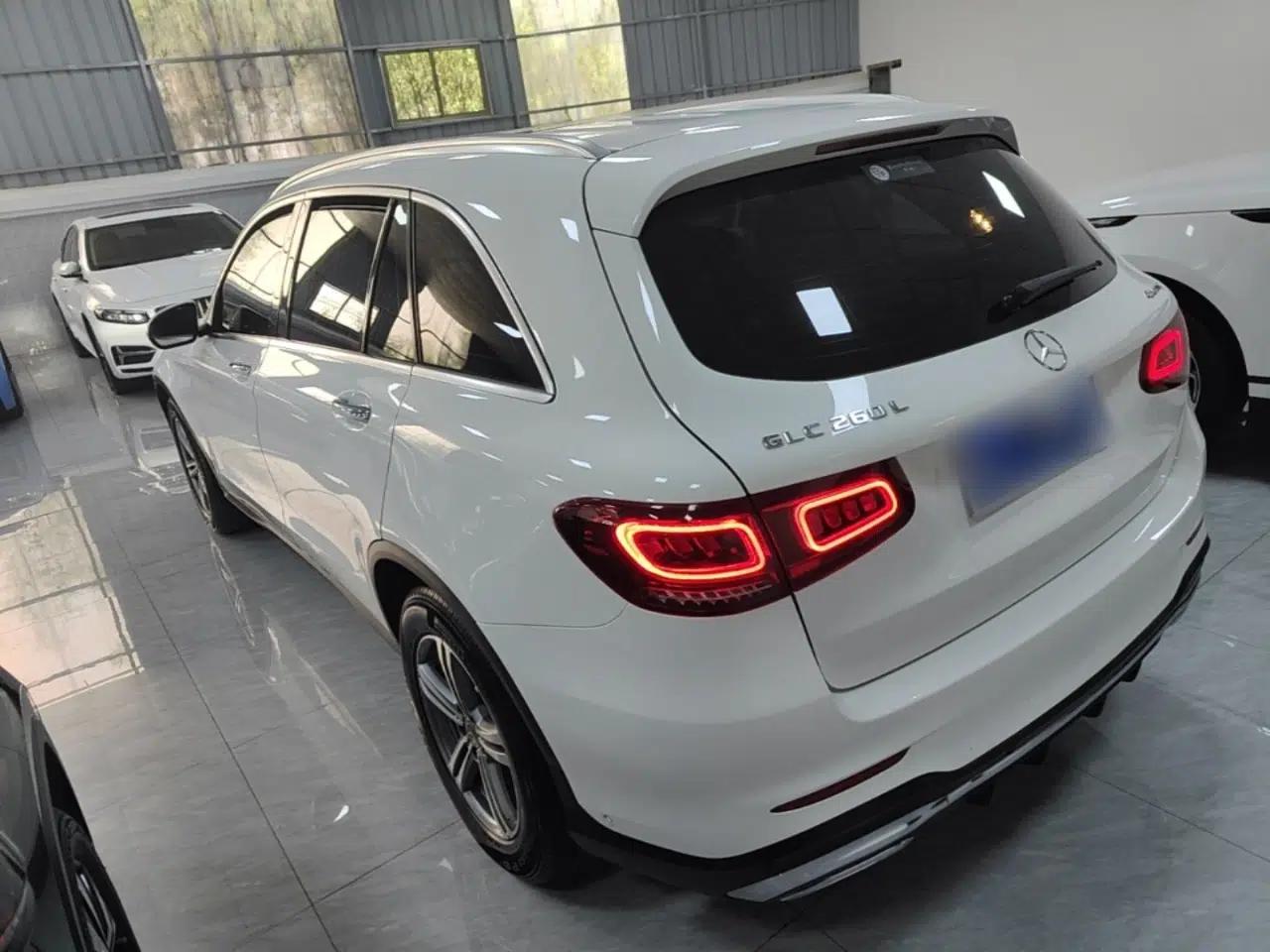 Mercedes-Benz GLC 2020 GLC 260 L 4MATIC Luxury Model — миниатюра 4