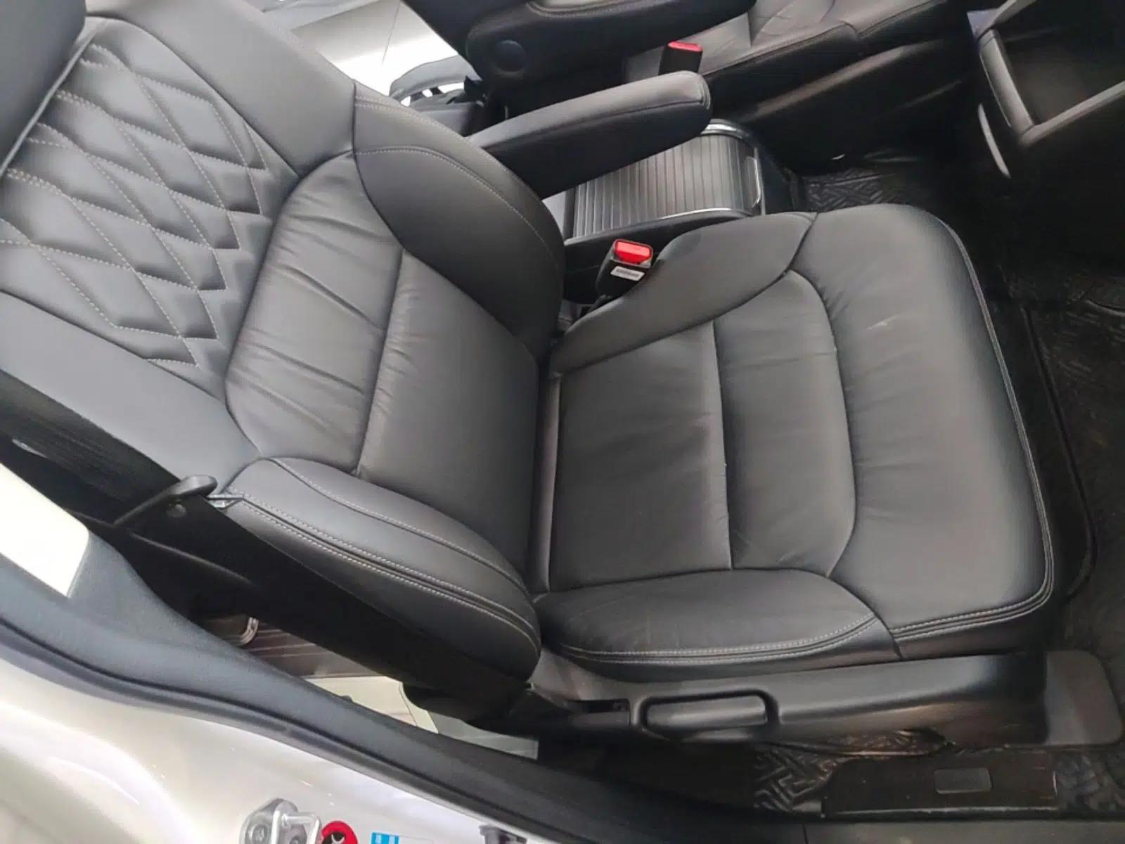 Honda Elysion 2019 2.0L Hybrid Luxury Edition — миниатюра 23