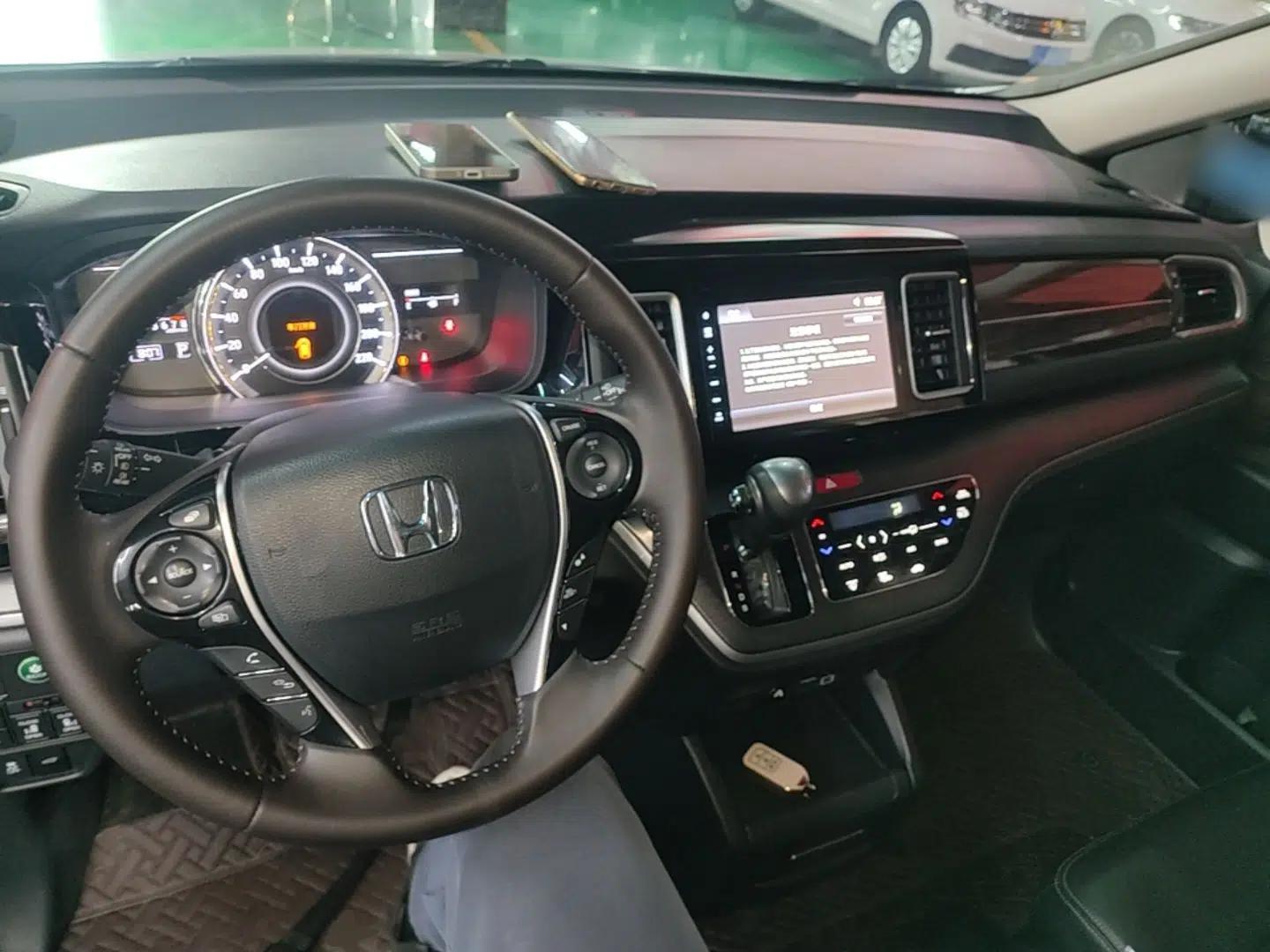 Honda Elysion 2016 2.4L Luxury Edition — миниатюра 13