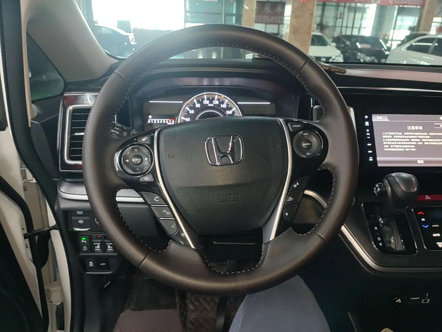 Honda Elysion 2016 2.4L Luxury Edition — миниатюра 14