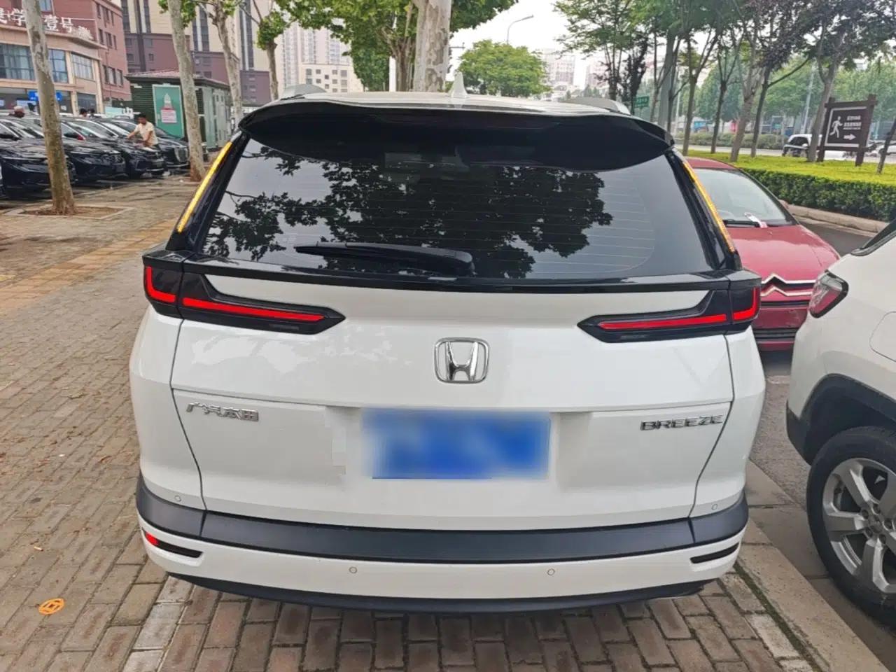 Honda Breeze 2021 240TURBO CVT Front-Wheel Drive Elite Edition — миниатюра 5