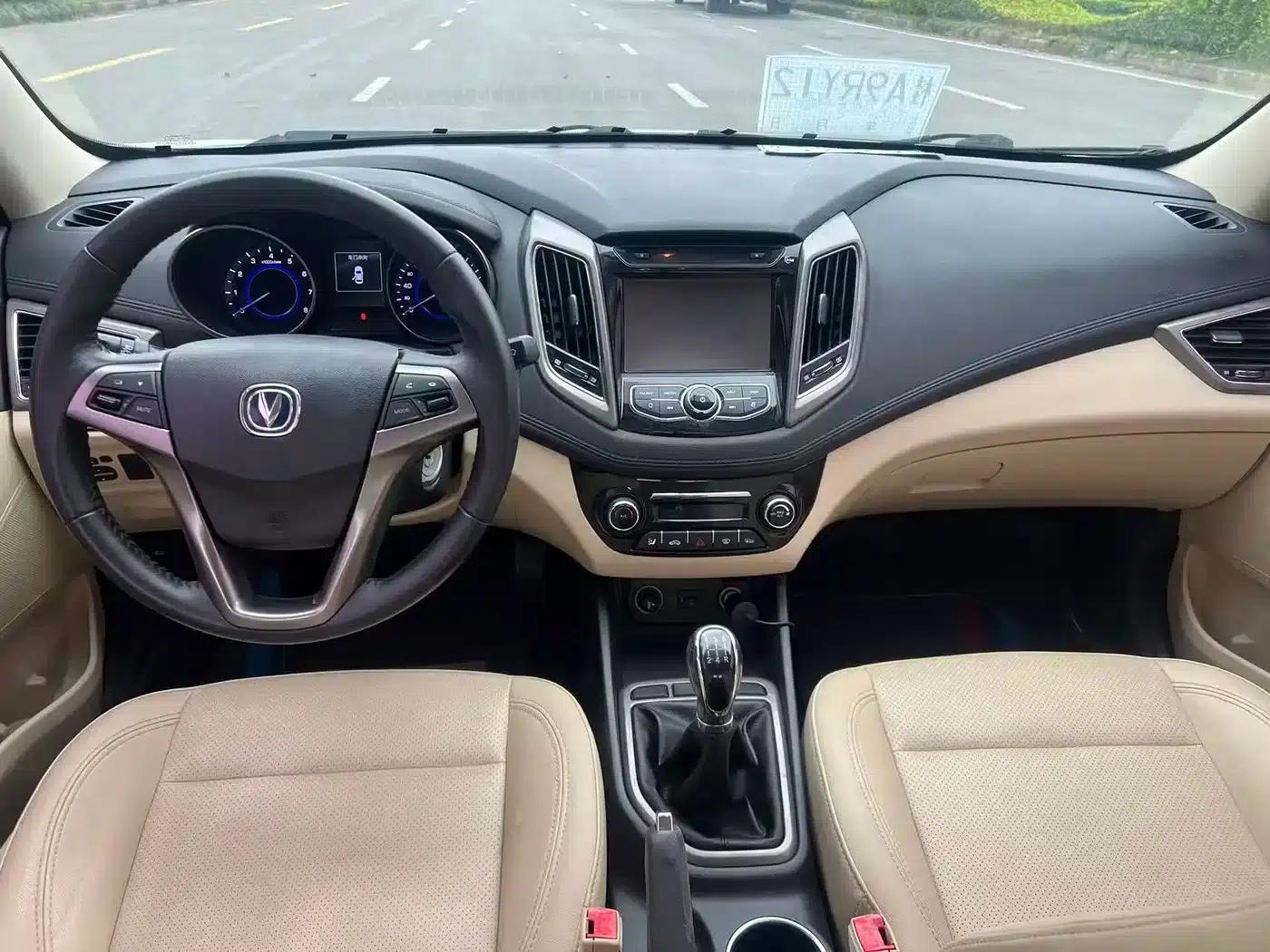 Changan Eado 2016 1.6L Manual Fashion Edition — миниатюра 11