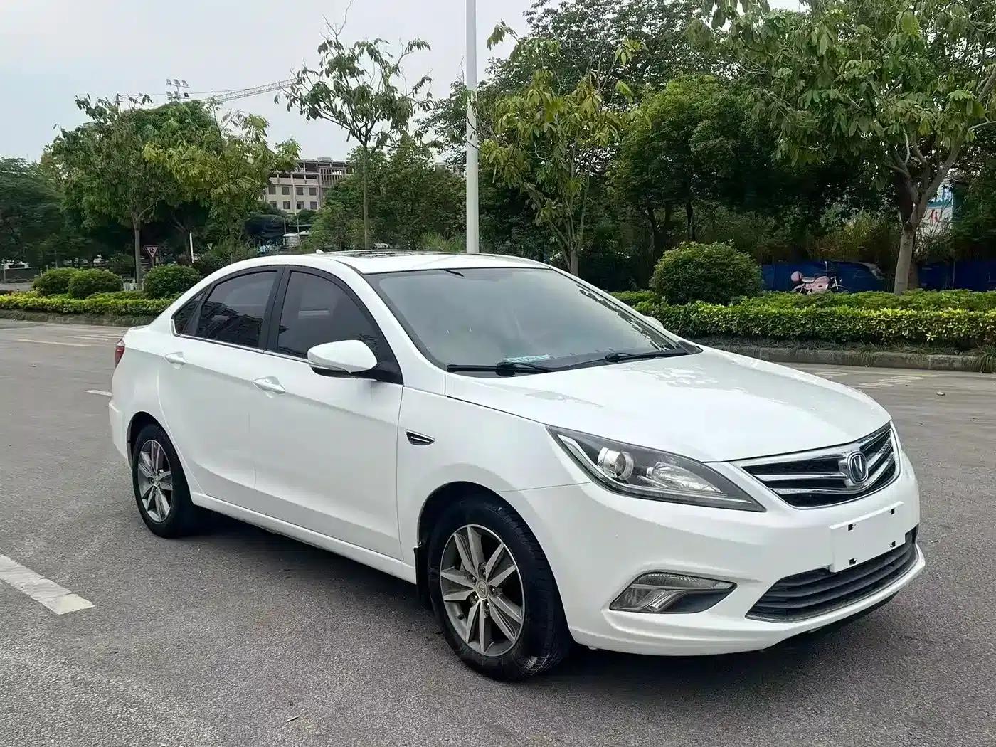 Changan Eado 2016 1.6L Manual Fashion Edition — миниатюра 3