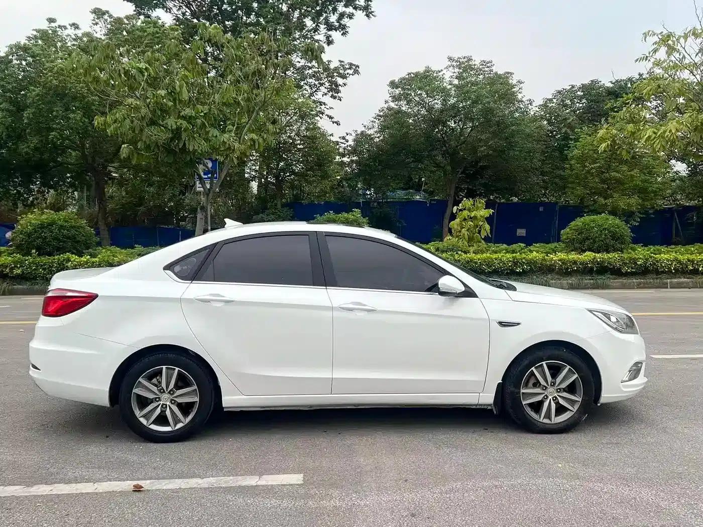 Changan Eado 2016 1.6L Manual Fashion Edition — миниатюра 8