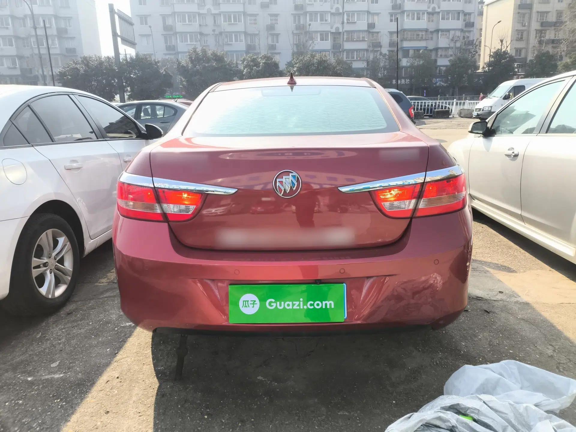 Buick GT 2013 GT 1.6L Manual Entry-Level Model — миниатюра 3