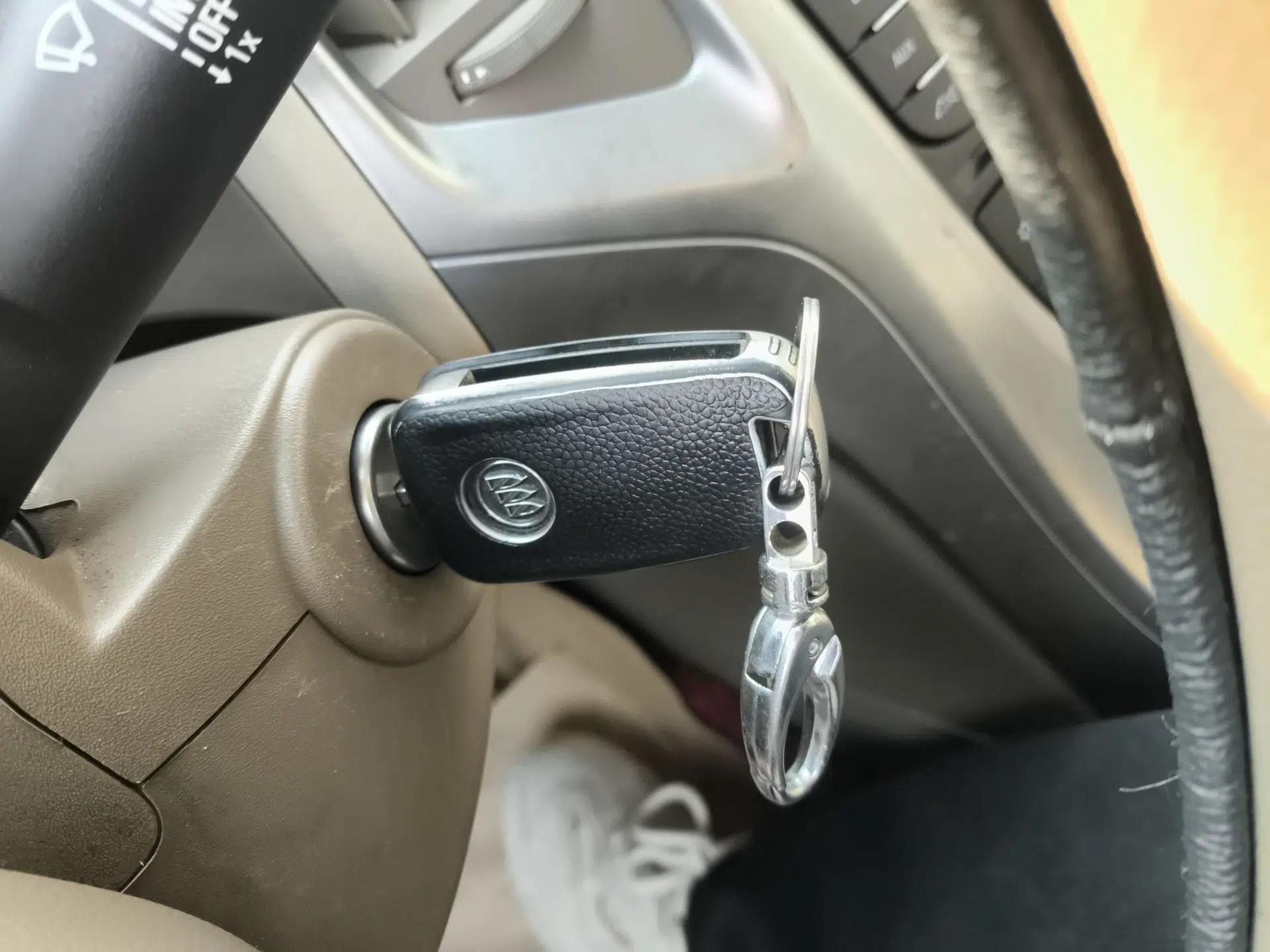 Buick GT 2013 GT 1.6L Manual Entry-Level Model — миниатюра 22