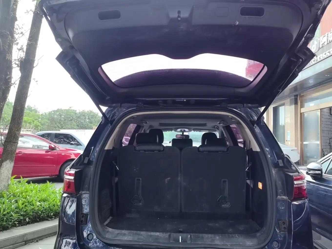 BYD Song MAX 2021 Upgraded Model 1.5T Automatic Luxury 7-Seater — миниатюра 20