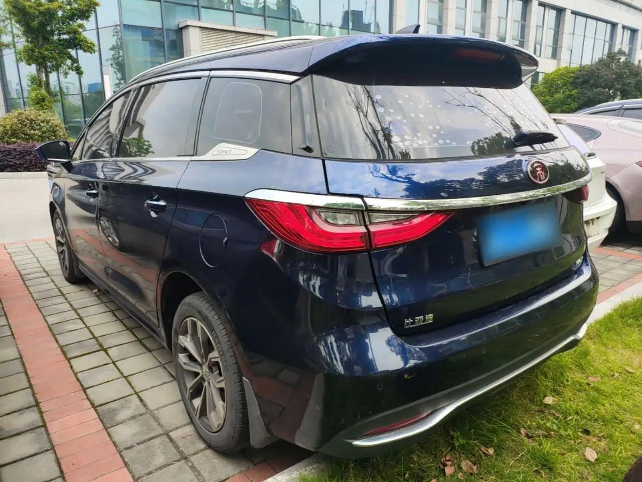 BYD Song MAX 2019 1.5T Automatic Smart Connect Ruiyi Model 6-Seater China V Standard — миниатюра 4