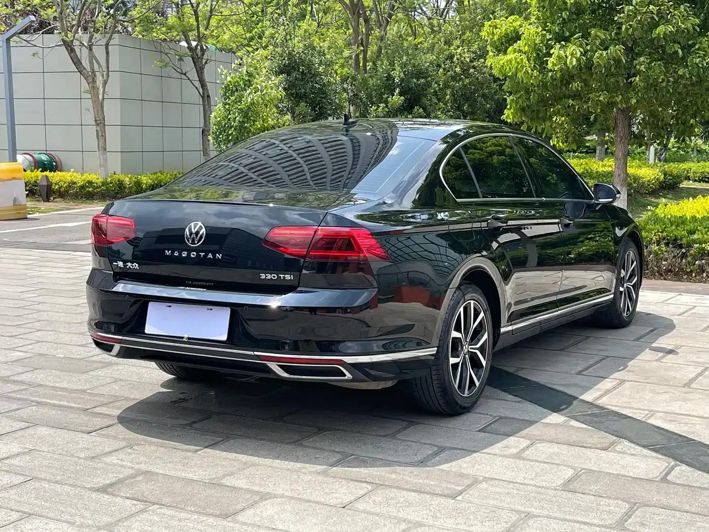 2020 Volkswagen Passat 330TSI DSG Leading Edition — миниатюра 6