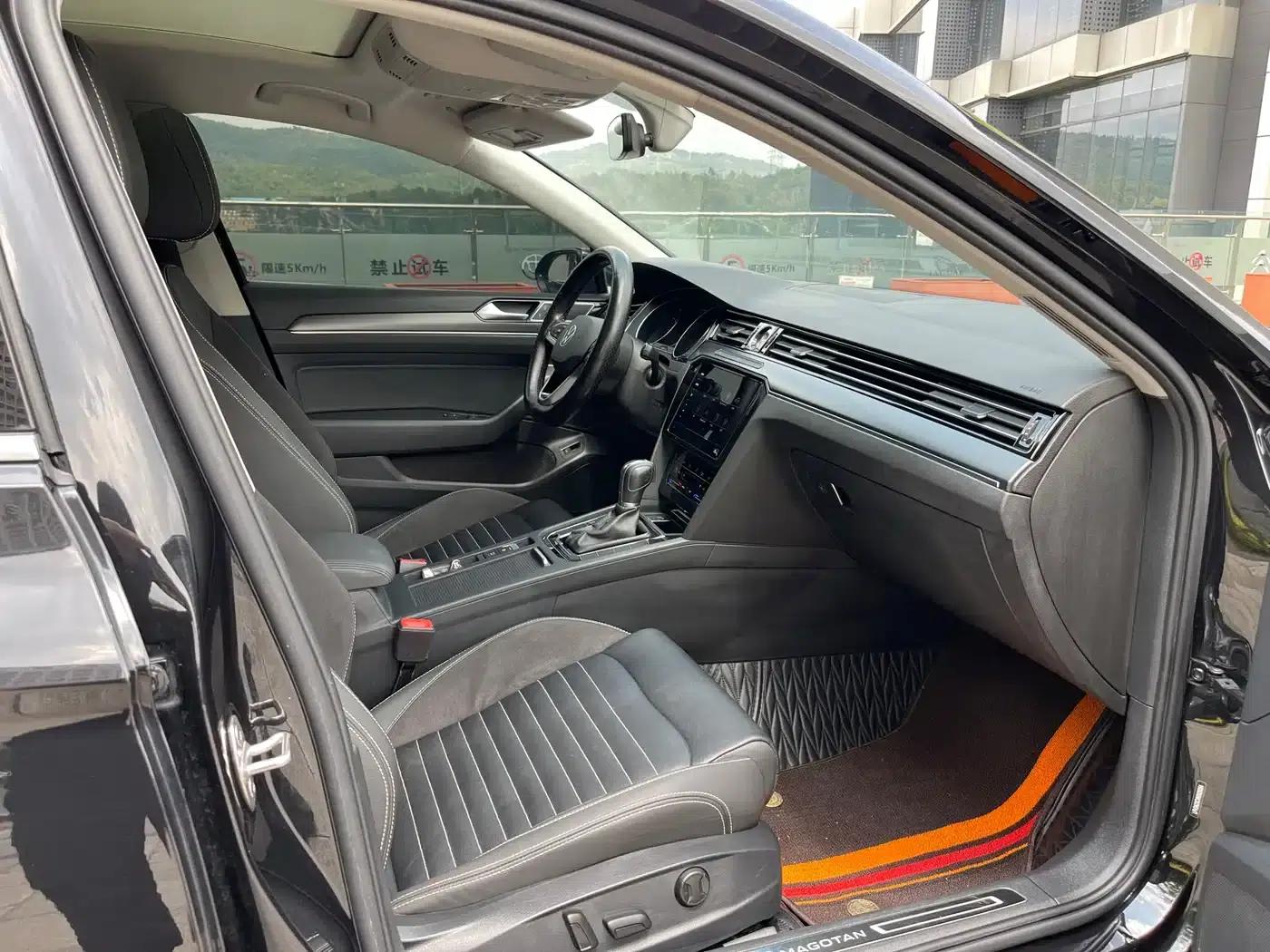 2020 Volkswagen Passat 330TSI DSG Leading Edition — миниатюра 10