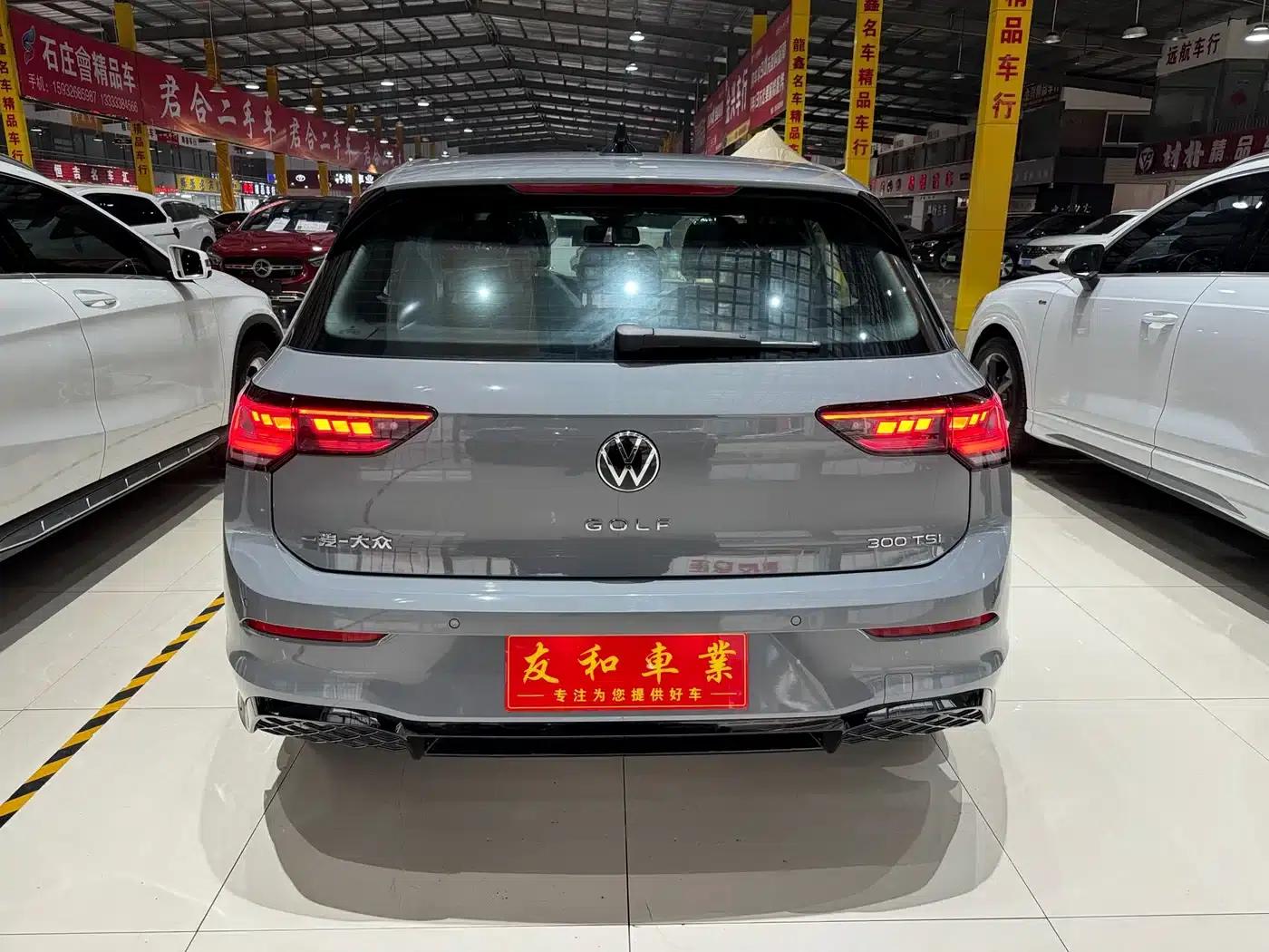 2025 Golf 300TSI R-Line — миниатюра 11