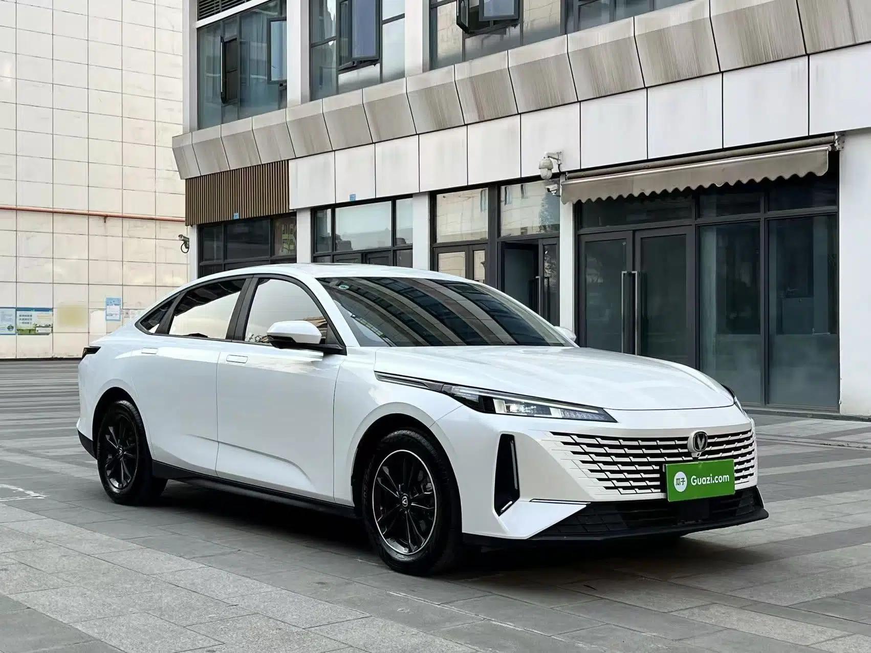 CHANGAN Eado DD 2023 Blue Whale NE 1.5T GDI DCT Luxury Edition — миниатюра 3