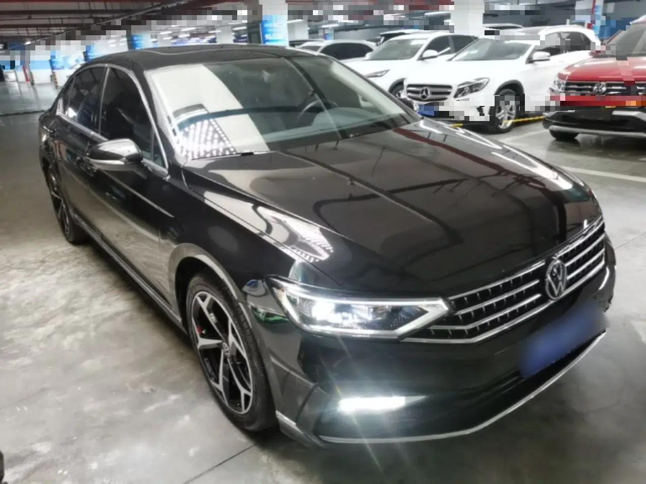 Volkswagen Magotan 2023 2 Million Units Limited Edition 330TSI DSG Leading Version — миниатюра 6