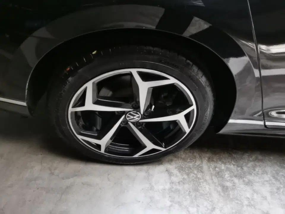 Volkswagen Magotan 2023 2 Million Units Limited Edition 330TSI DSG Leading Version — миниатюра 10