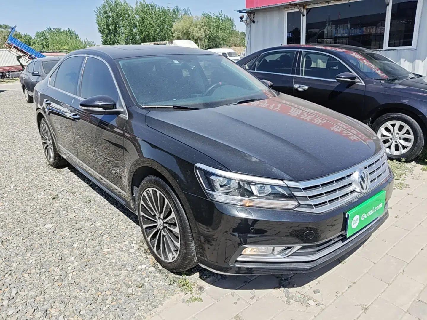 Volkswagen Passat 2017 330TSI DSG Prestige Edition — миниатюра 3