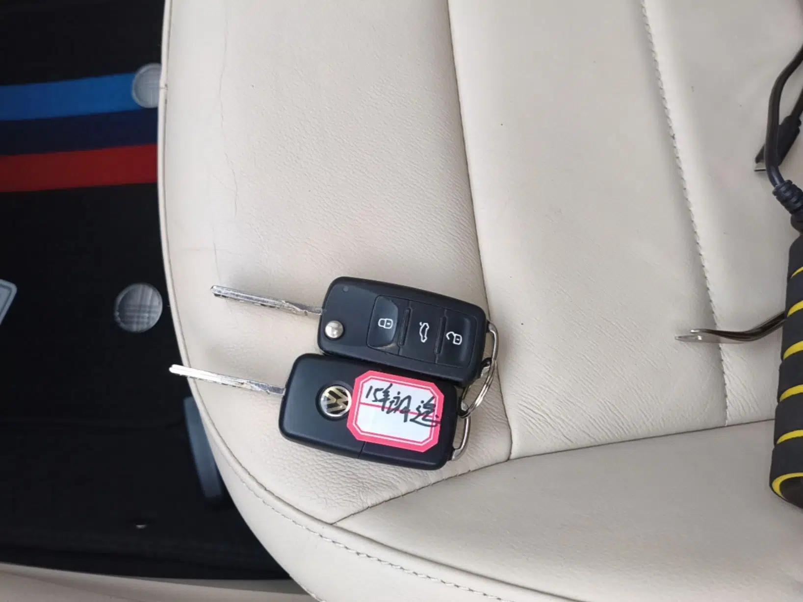 Volkswagen Lavida 2013 Restyled Classic 1.6L Automatic Comfort Edition — миниатюра 12