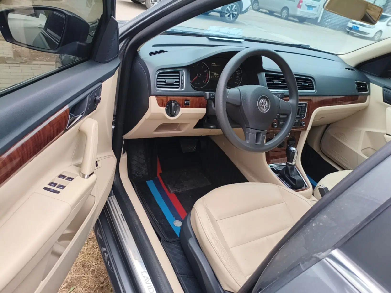 Volkswagen Lavida 2013 Restyled Classic 1.6L Automatic Comfort Edition — миниатюра 19