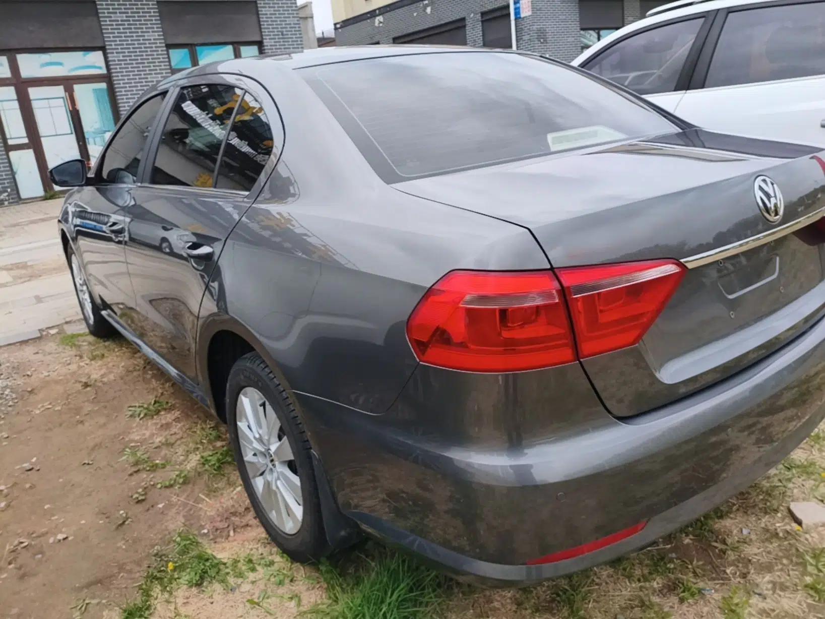 Volkswagen Lavida 2013 Restyled Classic 1.6L Automatic Comfort Edition — миниатюра 4
