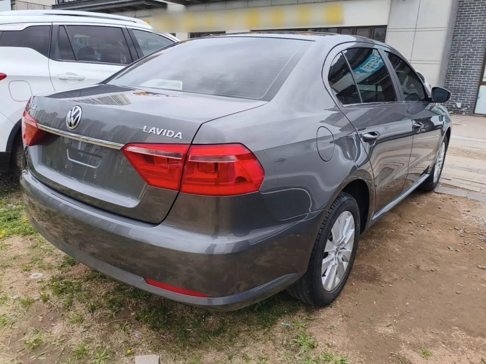 Volkswagen Lavida 2013 Restyled Classic 1.6L Automatic Comfort Edition — миниатюра 6