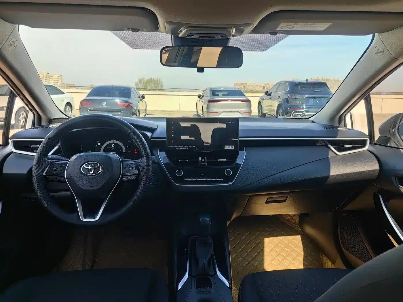 2024 Toyota Corolla 1.8L Intelligent Hybrid Elite Edition — миниатюра 11