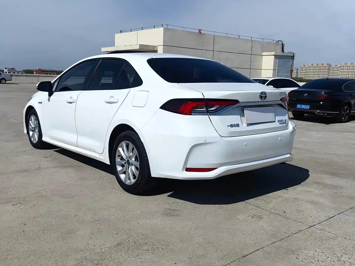 2024 Toyota Corolla 1.8L Intelligent Hybrid Elite Edition — миниатюра 8
