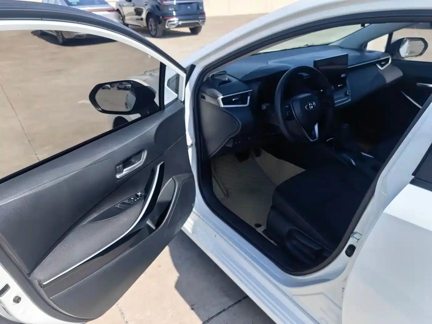 2024 Toyota Corolla 1.8L Intelligent Hybrid Elite Edition — миниатюра 10