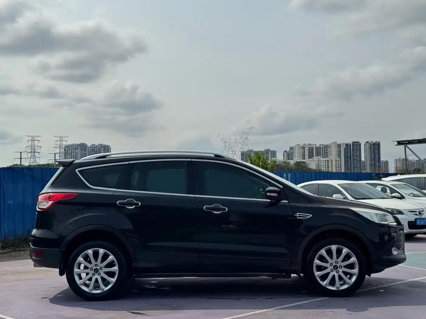 Ford Kuga 2013 1.6L GTDi 2WD Comfort Model — миниатюра 4