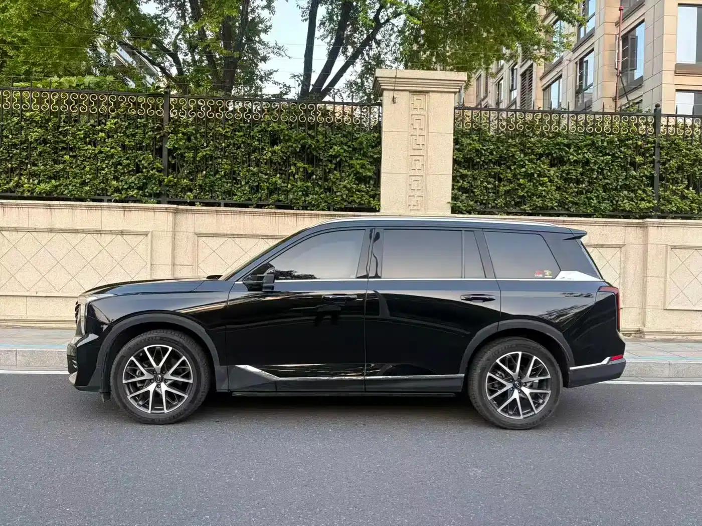 Trumpchi GS8 2022 Navigator Series 2.0TGDI 2WD Luxury Intelligent Connected Edition (7-seater) — миниатюра 3