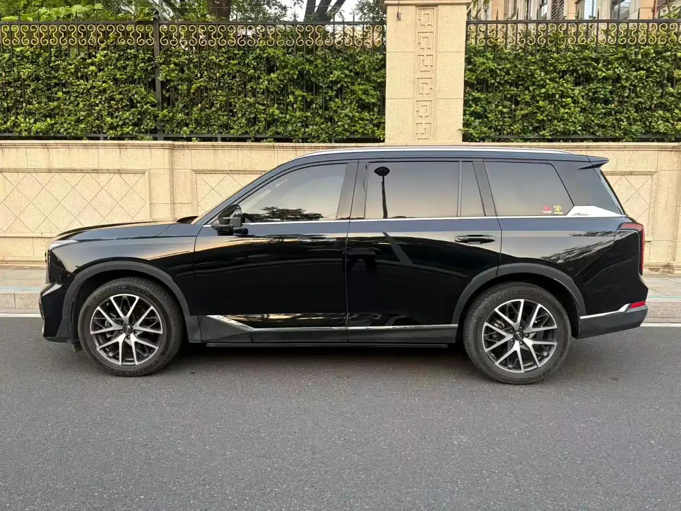 Trumpchi GS8 2022 Navigator Series 2.0TGDI 2WD Luxury Intelligent Connected Edition (7-seater) — миниатюра 4