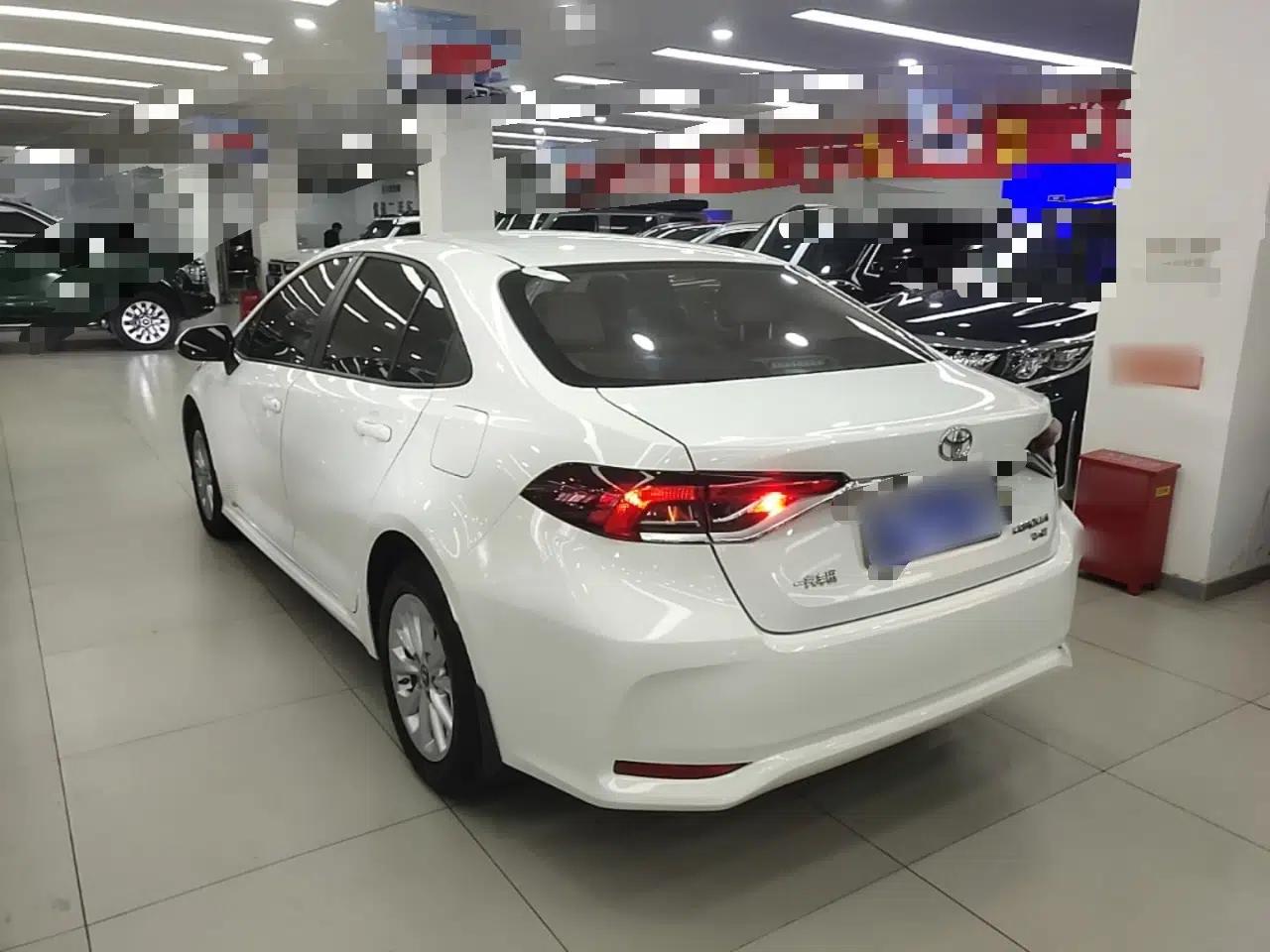 Toyota Corolla 2021 1.2T S-CVT Elite PLUS Edition — миниатюра 7