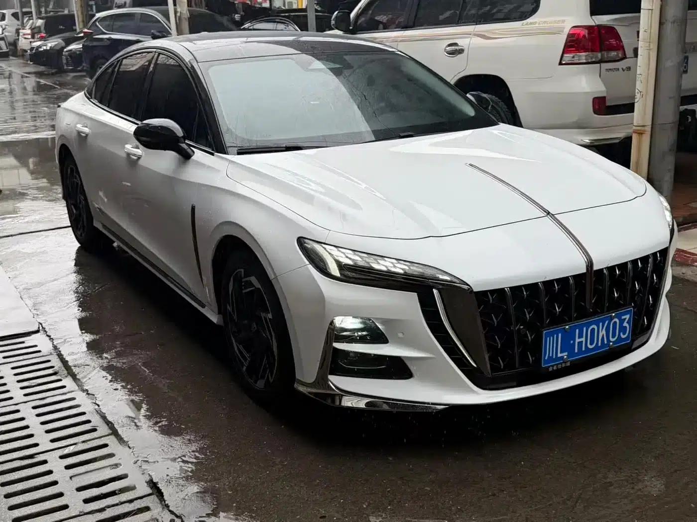 Hongqi H6 2023 2.0T Premium Edition — миниатюра 3