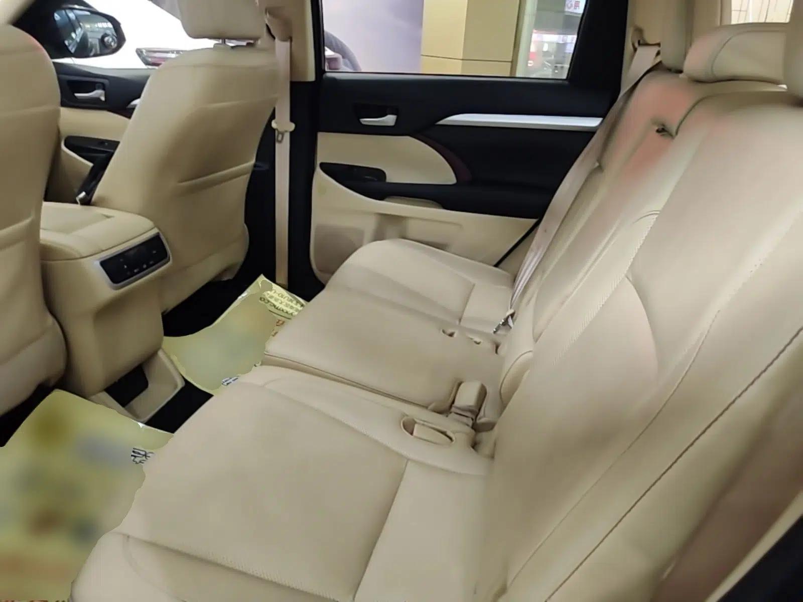 Toyota Highlander 2015 2.0T Four-Wheel Drive Luxury Edition 7-Seater — миниатюра 20