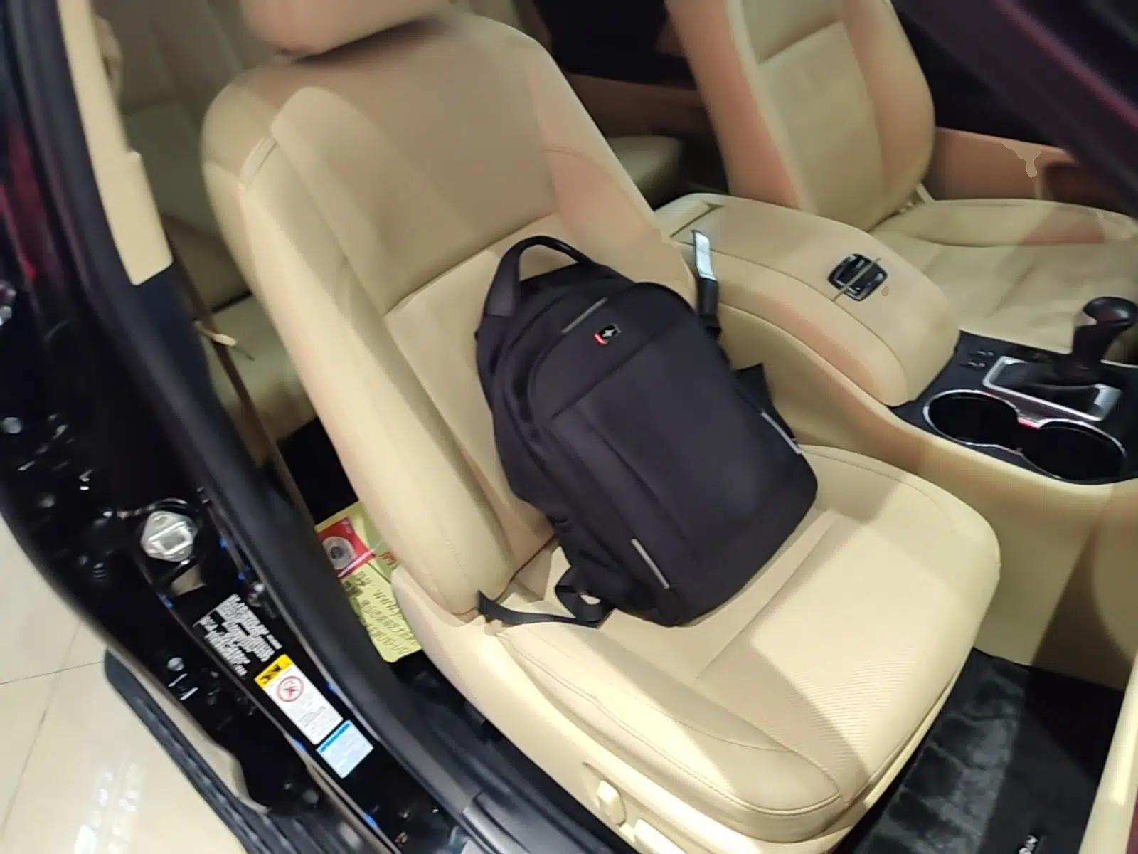 Toyota Highlander 2015 2.0T Four-Wheel Drive Luxury Edition 7-Seater — миниатюра 23