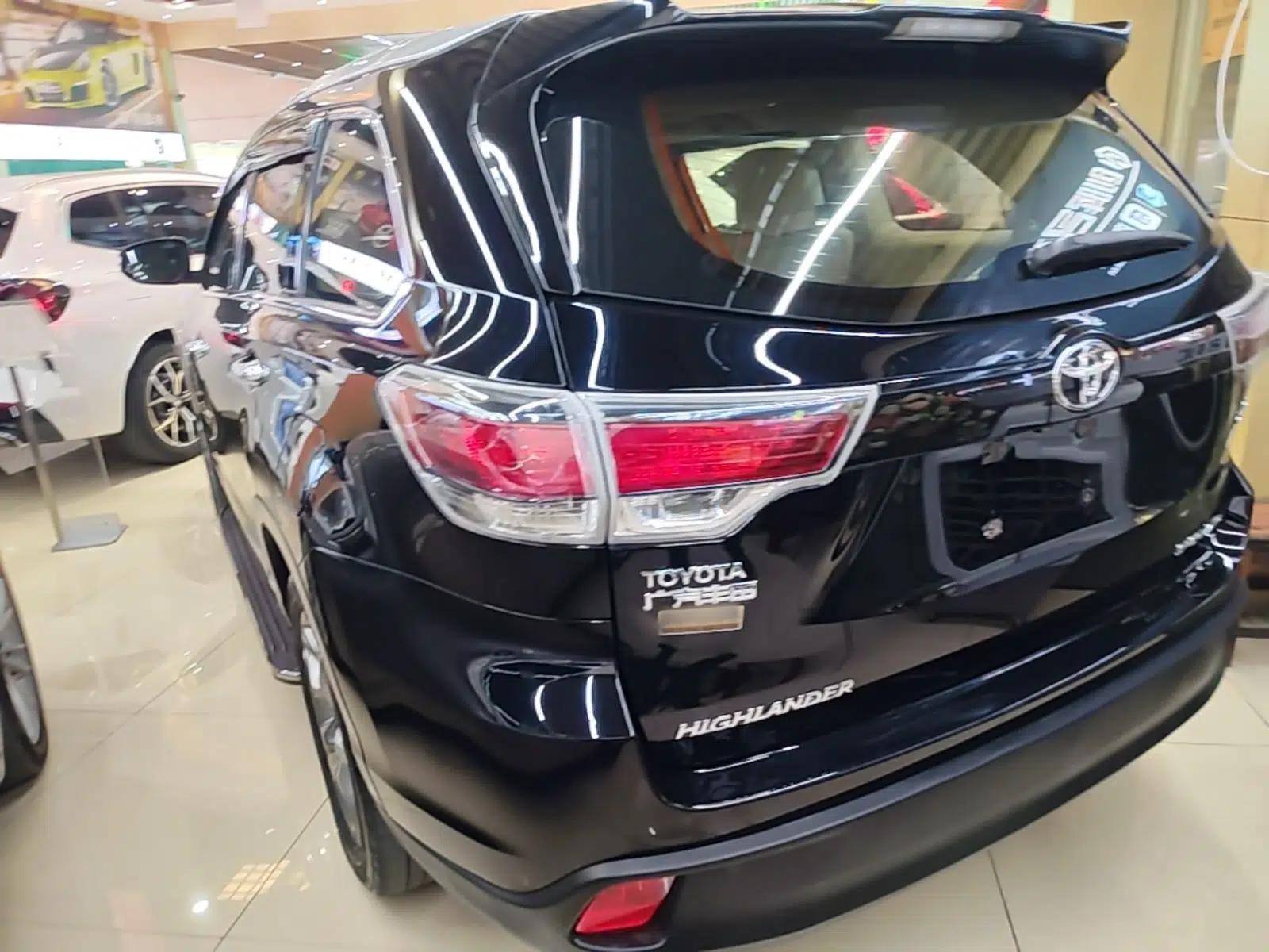 Toyota Highlander 2015 2.0T Four-Wheel Drive Luxury Edition 7-Seater — миниатюра 4
