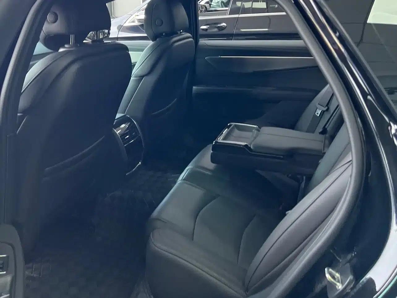 Cadillac CT6 2023 28T Fashion Edition — миниатюра 6
