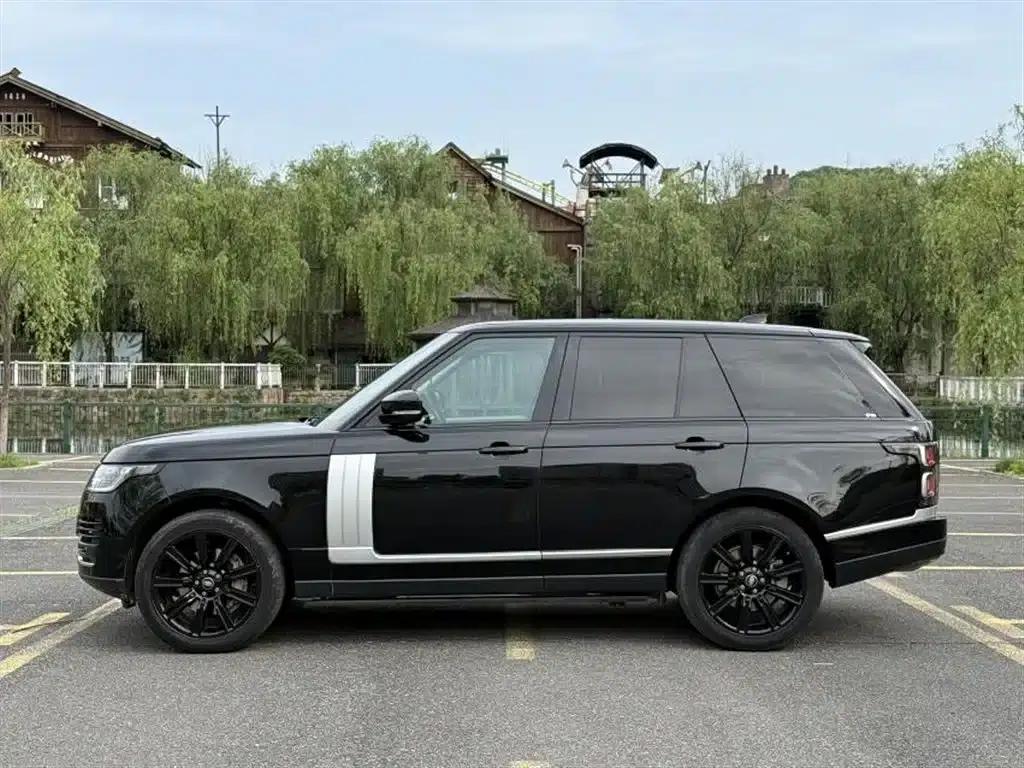 Range Rover 2021 3.0 L6 Legendary Edition — миниатюра 3