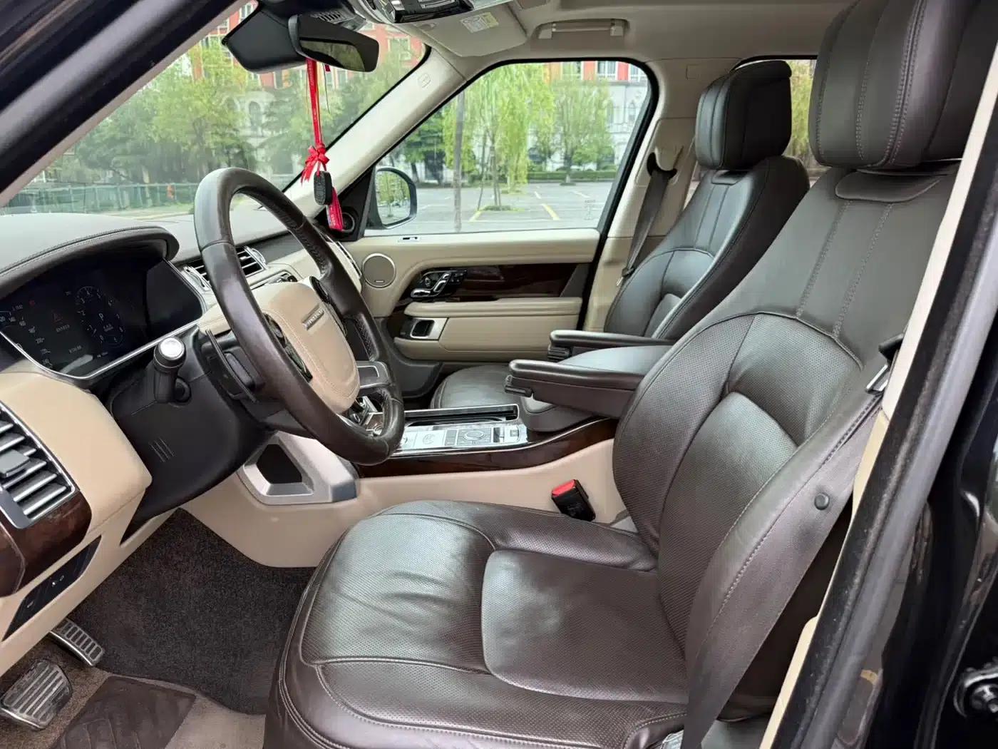 Range Rover 2021 3.0 L6 Legendary Edition — миниатюра 10