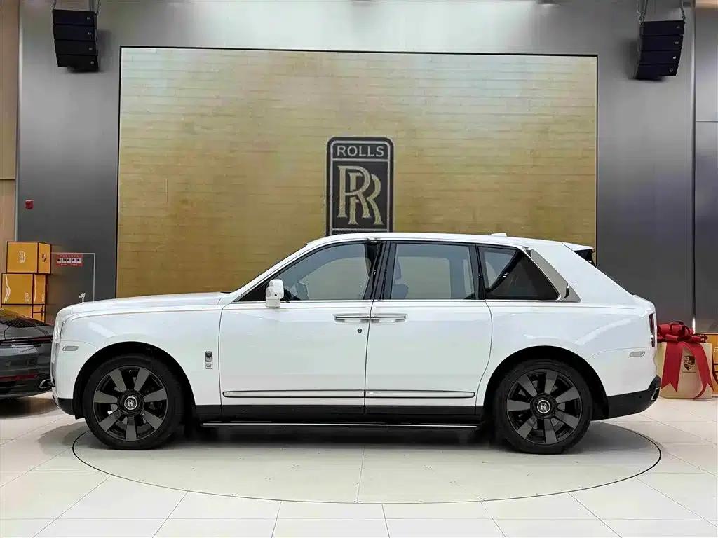 2018 Cullinan, four-seater version — миниатюра 3