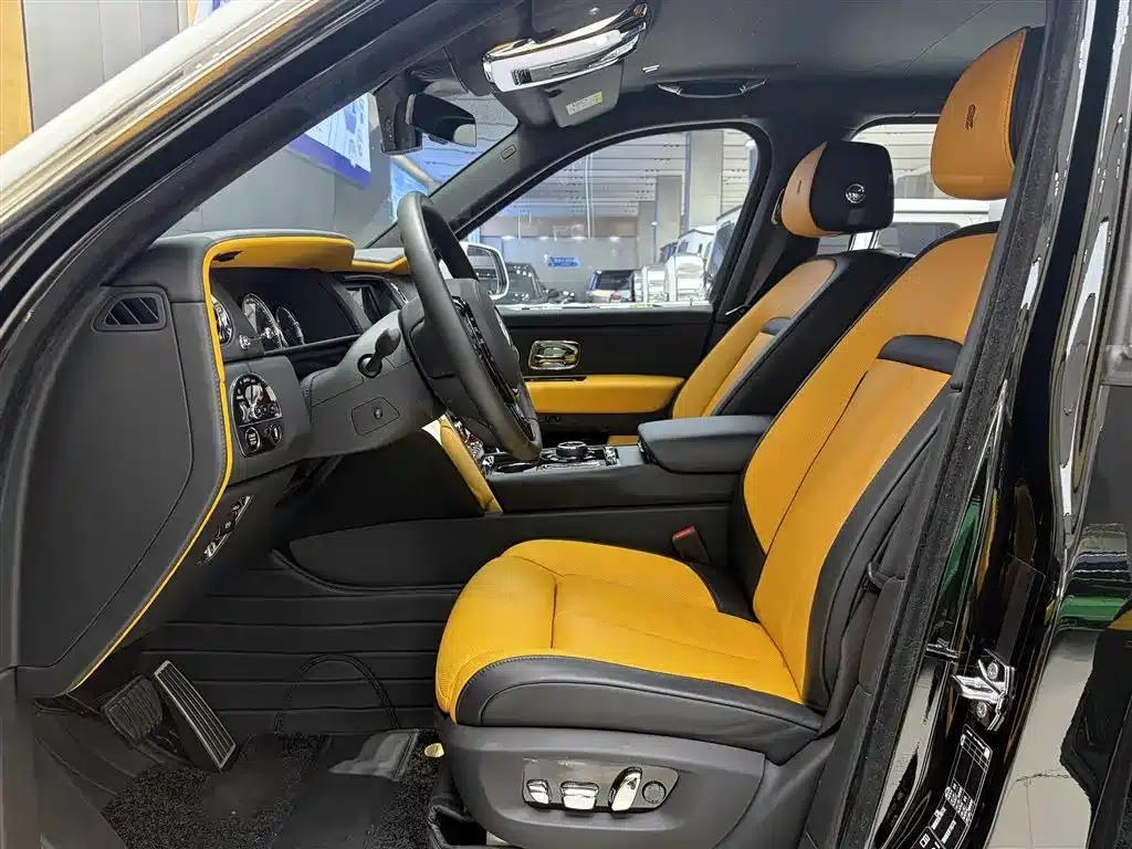 2018 Cullinan, four-seater version — миниатюра 9