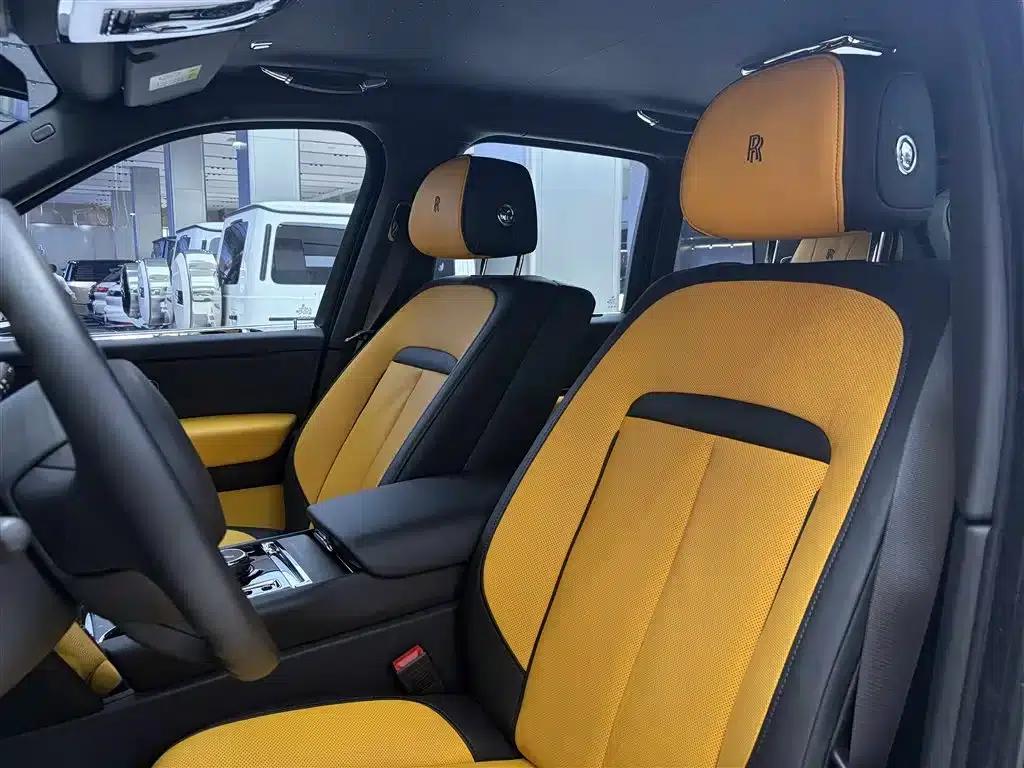 2018 Cullinan, four-seater version — миниатюра 10