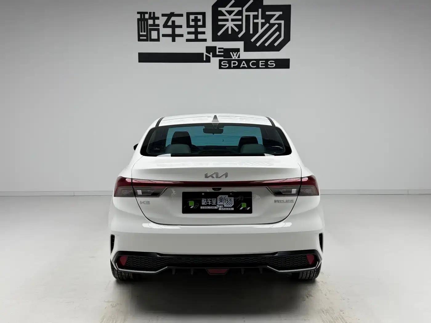 Kia K3 2023 1.5L CVT Luxury Edition — миниатюра 5