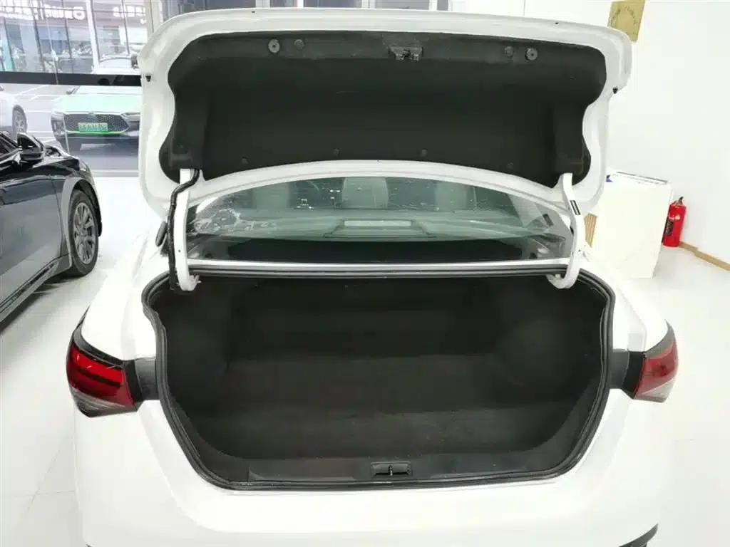 Nissan Sylphy 2023 1.6L CVT Enjoy Edition — миниатюра 19