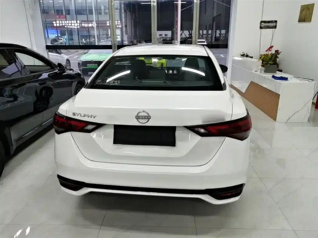 Nissan Sylphy 2023 1.6L CVT Enjoy Edition — миниатюра 6